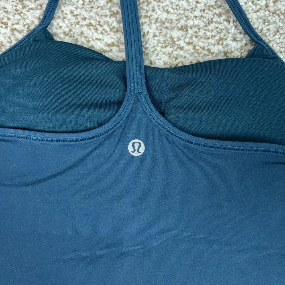 Lululemon Tank Top Womens 8 Blue Scoop Neck Camisole Built In Bra Yoga Gym Sport